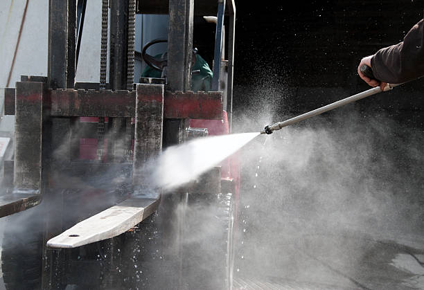 Best Driveway Pressure Washing  in Bluff City, TN